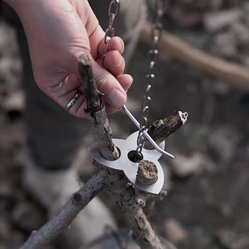 Stainless Steel Camping Tripod - Camping Cooking Gear recension och pris